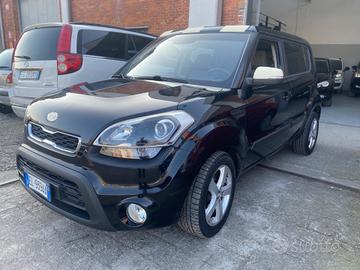 Kia Soul 1.6 CRDi VGT Cool Urban Shark