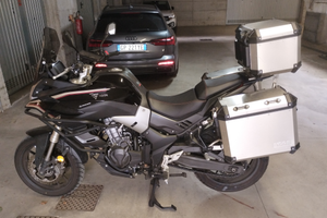 Moto Voge 500DS