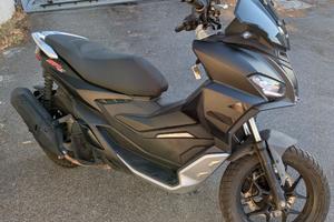 Aprilia SR gt 125