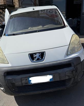 Ricambi Peugeot Partner 1.6 HDi 90cv del 2009