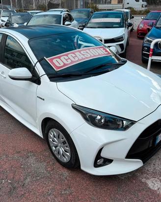 Toyota Yaris 1.5h 92cv *PRONTA CONSEGNA*