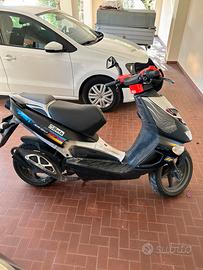aprilia sr 50 a iniezione