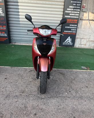 Honda SH 150 Ie sporty