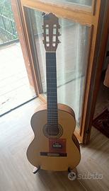 YAMAHA C-40