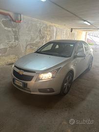 Automobile chevrolet