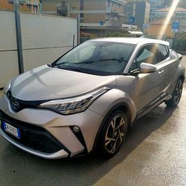 Toyota CH-R Full Hybrid 1.8 Trend
