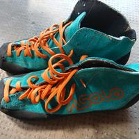 scarpa per arrampicata 