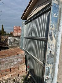 PORTA BASCULANTE IN LAMIERA ZINCATA PER GARAGE
