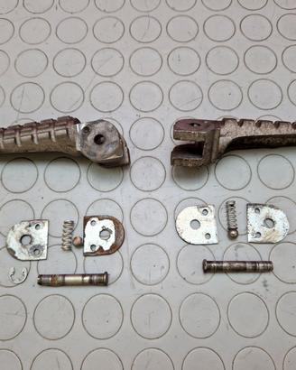 PEDANE PASSEGGERO DUCATI HYPERMOTARD 796 2010 2011