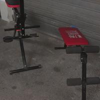 Due attrezzature  da oalestra