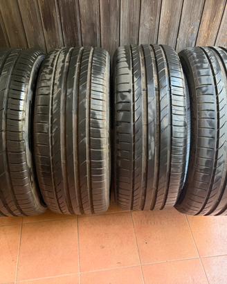 4 Pneumatici estivi 245/45 R19