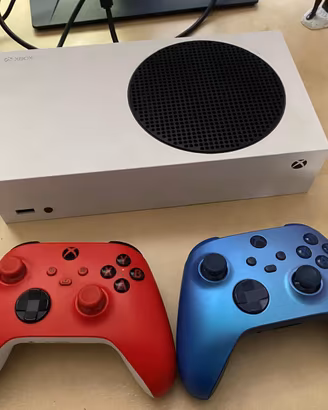 Xbox Series S 512 GB SSD+ 2 Controller + Cavi
