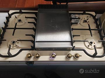 Forno, piano cottura e frontale lavastoviglie