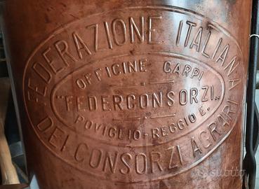 Antica Pompa Spalla in Rame Vintage Federconsorzi