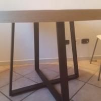 tavolo rotondo in legno 