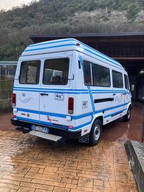 Mercedes benz 308 8+1 anno 1994