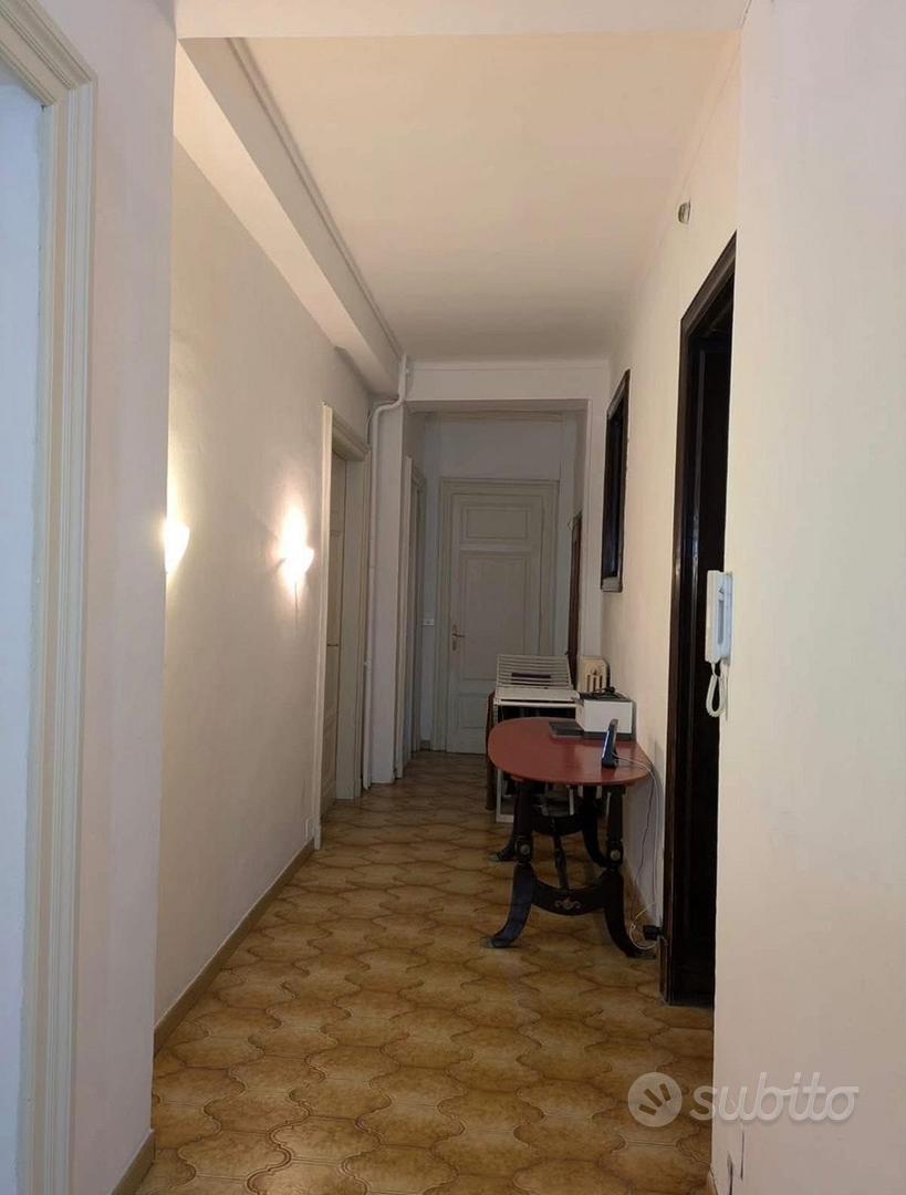 Stanza singola a Torino, foto 2 di 4