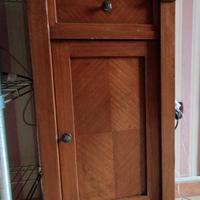 comodino antico arte povera 