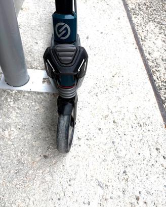 Monopattino non elettrico