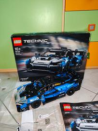 lego Technic 42125 McLaren senna gtr 