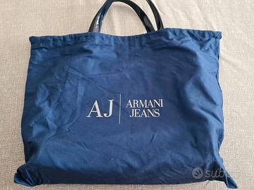Borsa Armani