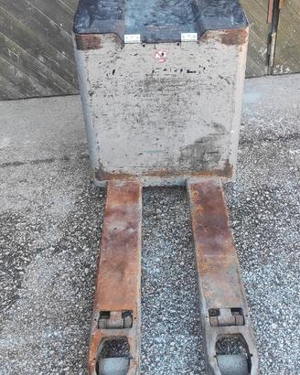 Carrello elevatore muletto transpallet elettrico