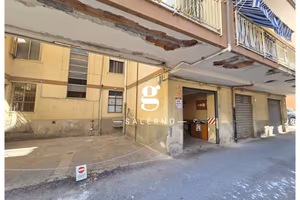 Box/Posto auto Salerno [Box via TrucilloVCG]