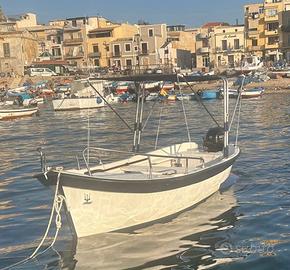 Gozzo 5,30 m con fuoribordo mercury 40 cv 2017