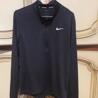 maglia termica nike running small