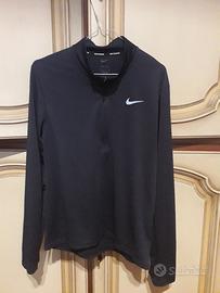 maglia termica nike running small