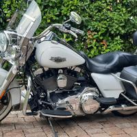 Harley-Davidson Touring Road King - 2015