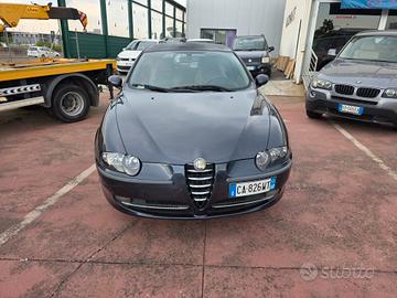 Alfa Romeo 147 1.6i 16V Twin Spark cat 5p. Distinc