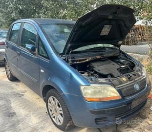 FIAT IDEA per ricambi usati