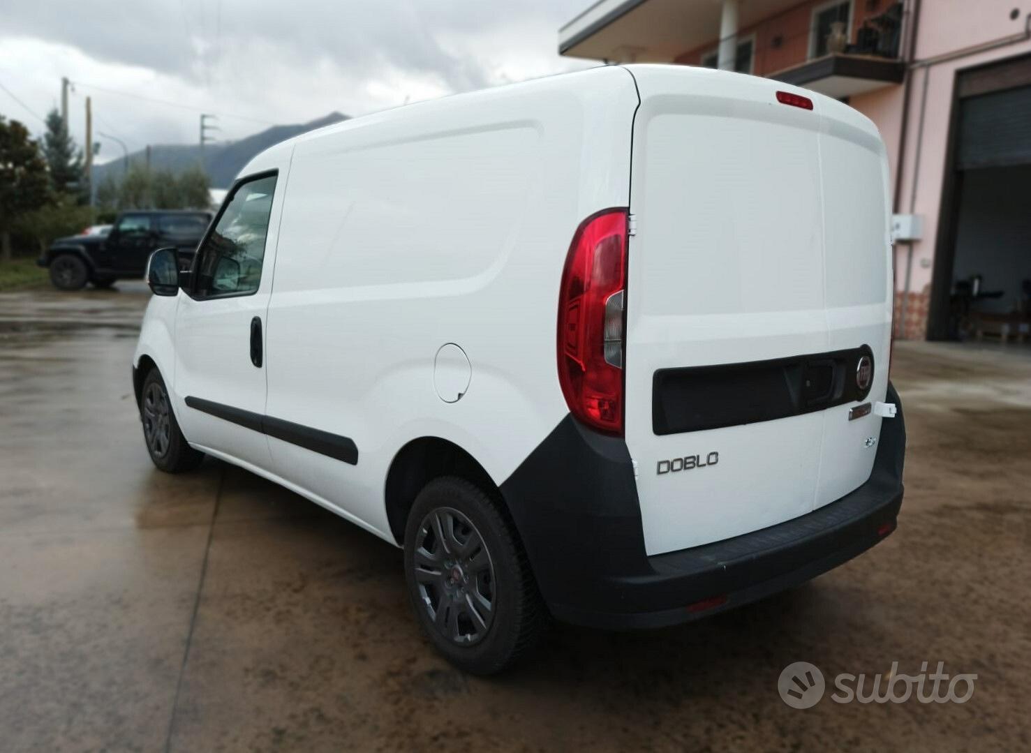 Subito - PASQUALE DI MIERI SRLS - 2016 Fiat Doblo' CARGO - Auto In vendita  a Salerno