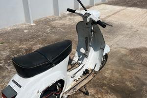 Vespa 50