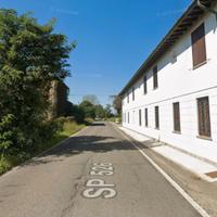 BILOCALE con GIARIDNO in zona tranquilla