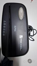 tritura documenti funzionante per fogli A4