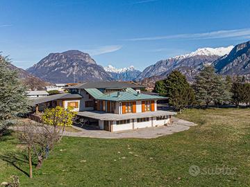 AMPIA VILLA INDIPENDENTE CON SCOPERTO PIANTUMAT...