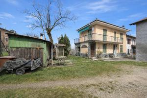 CASA SEMINDIPENDENTE A MONTALDO BORMIDA