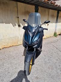 YAMAHA XMAX 300 TECH MAX 2022