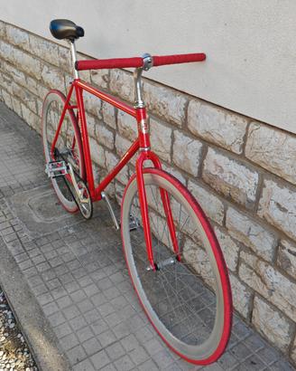 bicicletta fixed single speed Rossa originale 