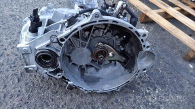 CAMBIO HYUNDAI IX35 1,7 CRD CODICE WCJ6K TIPO MOTO