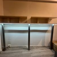 Scaffale per negozio