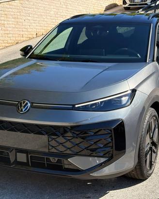 VOLKSWAGEN T-Roc 1.5 eTSI ACT 150 CV DSG R-Line