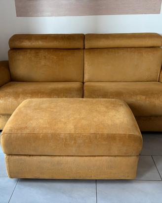 Divano letto  pari al nuovo
