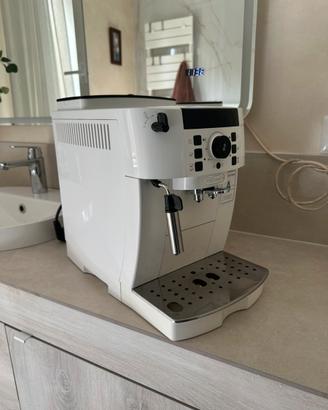 DeLonghi Magnifica S