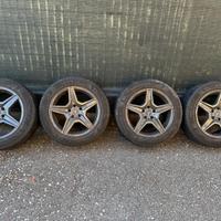 4 cerchi originali Mercedes AMG 17 con gomme
