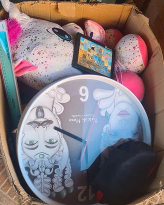 peluche,giochi,rasoio è altro svuota garage