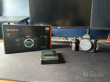 Sony A7II - Solo corpo + 3 Batterie