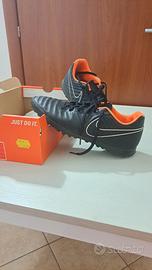 Scarpe calcetto 42,5 Nike Tiempo X